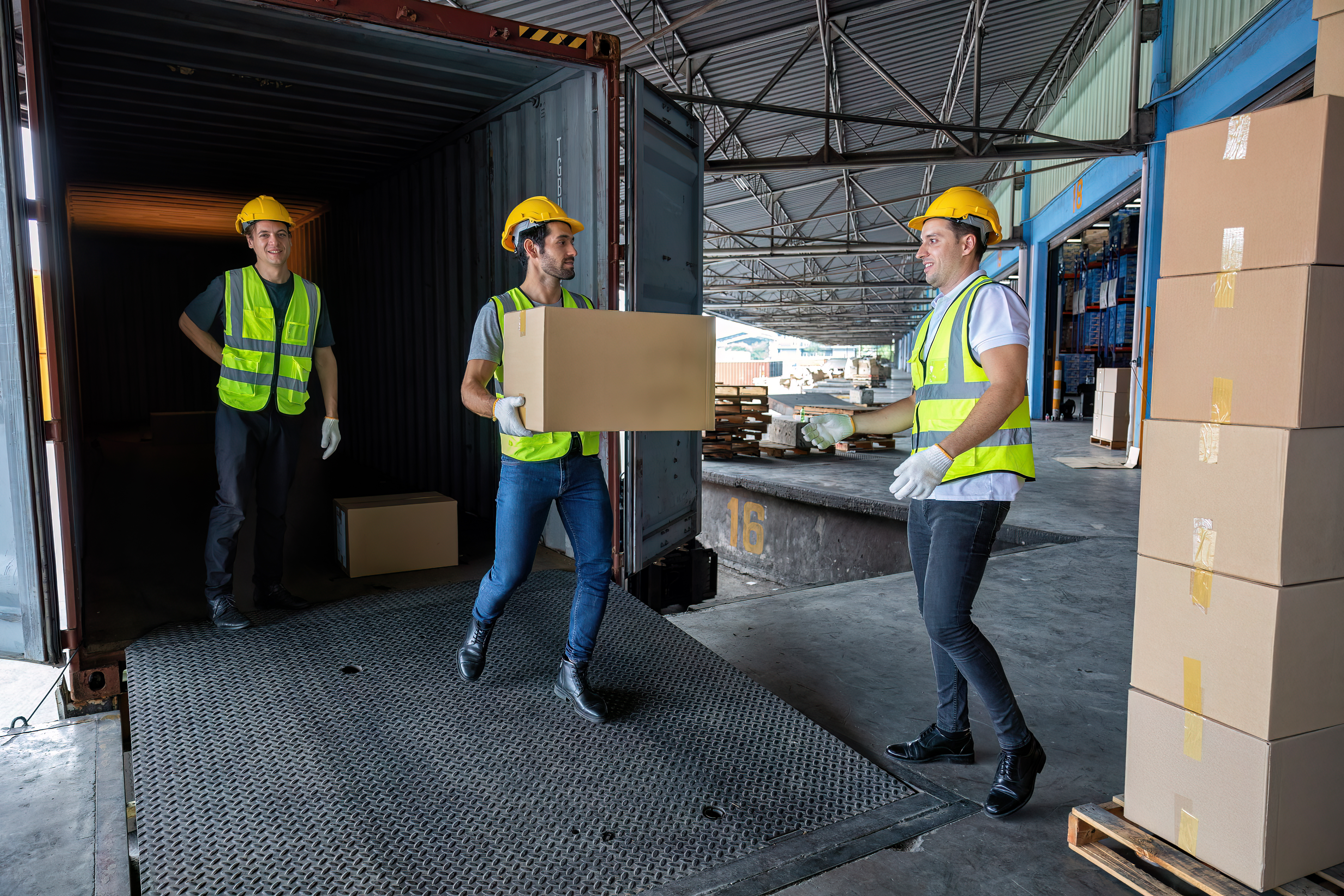Operadores Logísticos